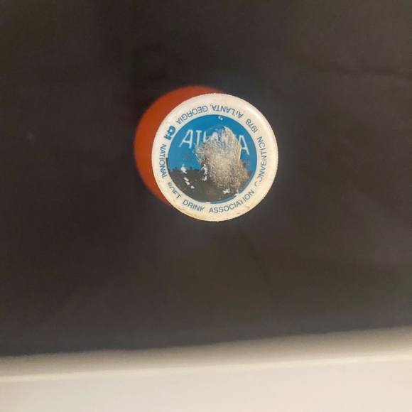 Vintage 1978 NSDA Convention Atlanta Georgia bottle. Empty w/cap Cool graphics! - Picture 4 of 6